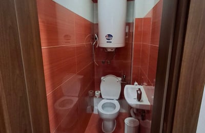Location d’un appartement élégant de 3 pièces, 95 m², centre-ville, Varna, Bulgarie